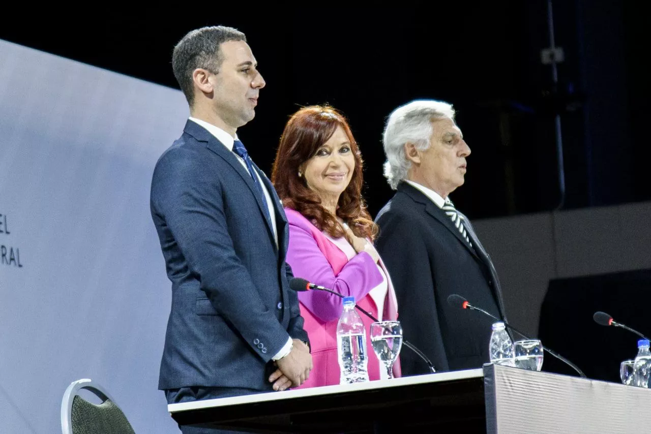 CFK-Honoris-Causa-22-05-06-05