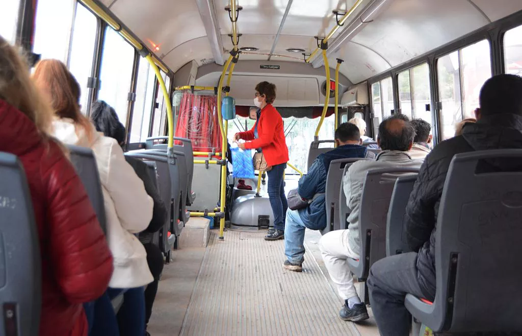 Transporte-publico-22-05-19-03