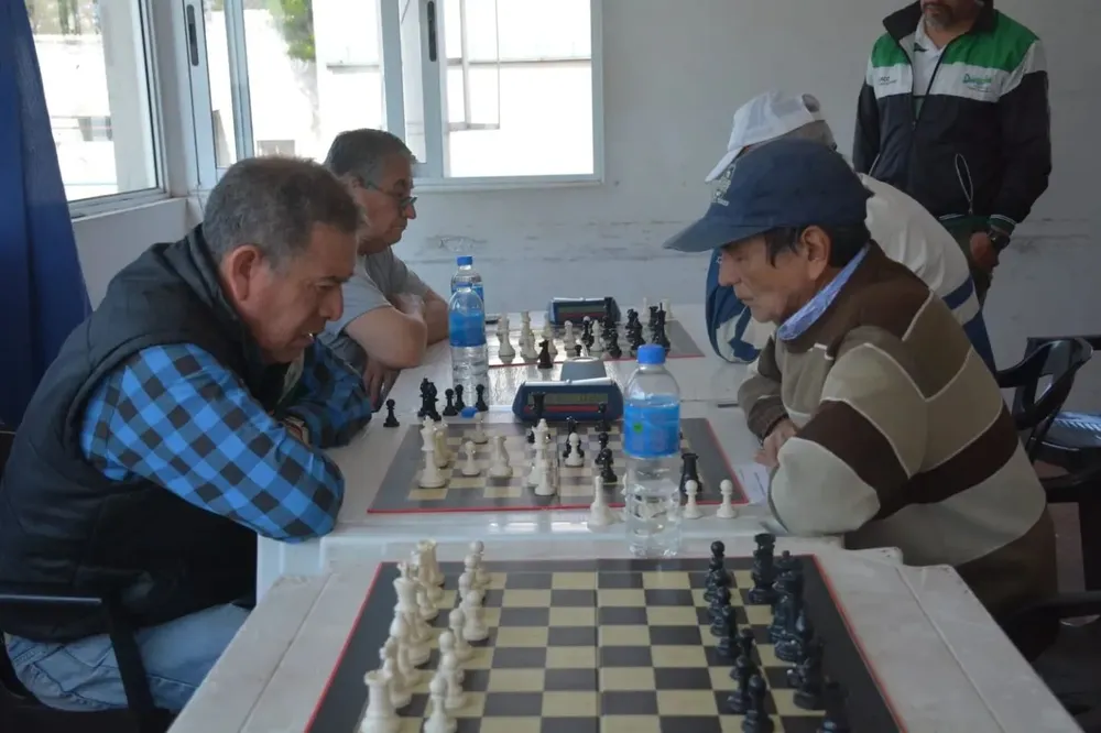 Adultos-Mayores-Ajedrez-Masculino-23-09-06-01