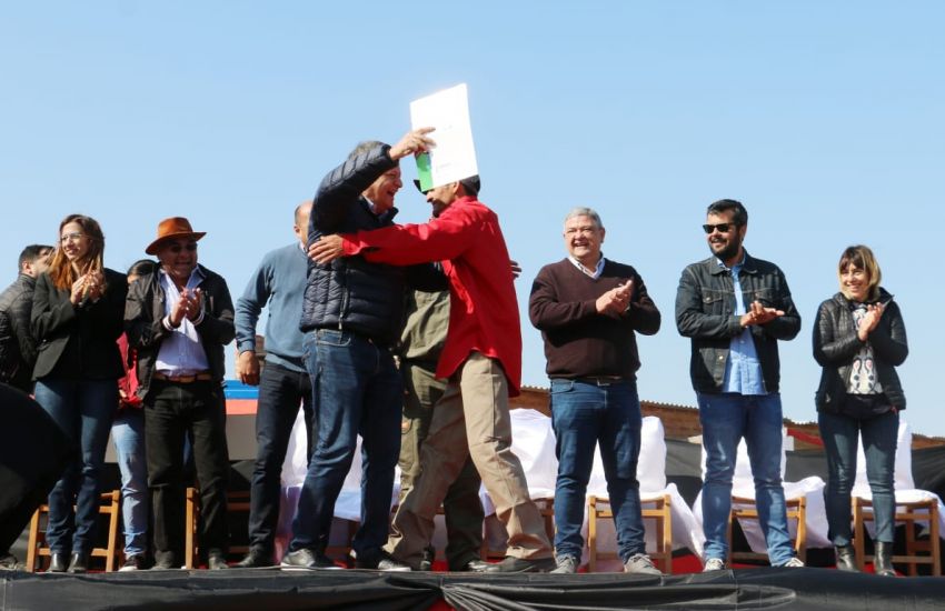 Entrega-de-viviendas-barrio-Emerenciano-19-09-20-02