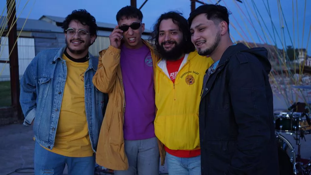 Negroovs-22-06-27-02