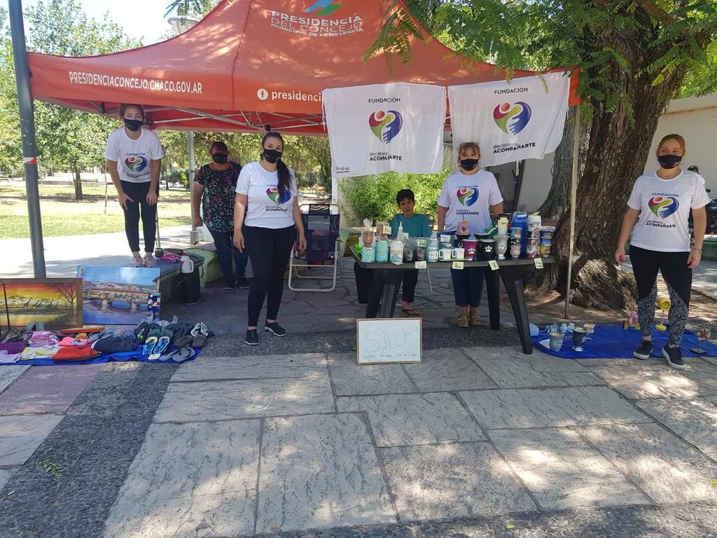 Decidimos-acompaniarte-stand-feria-20-12-20-03