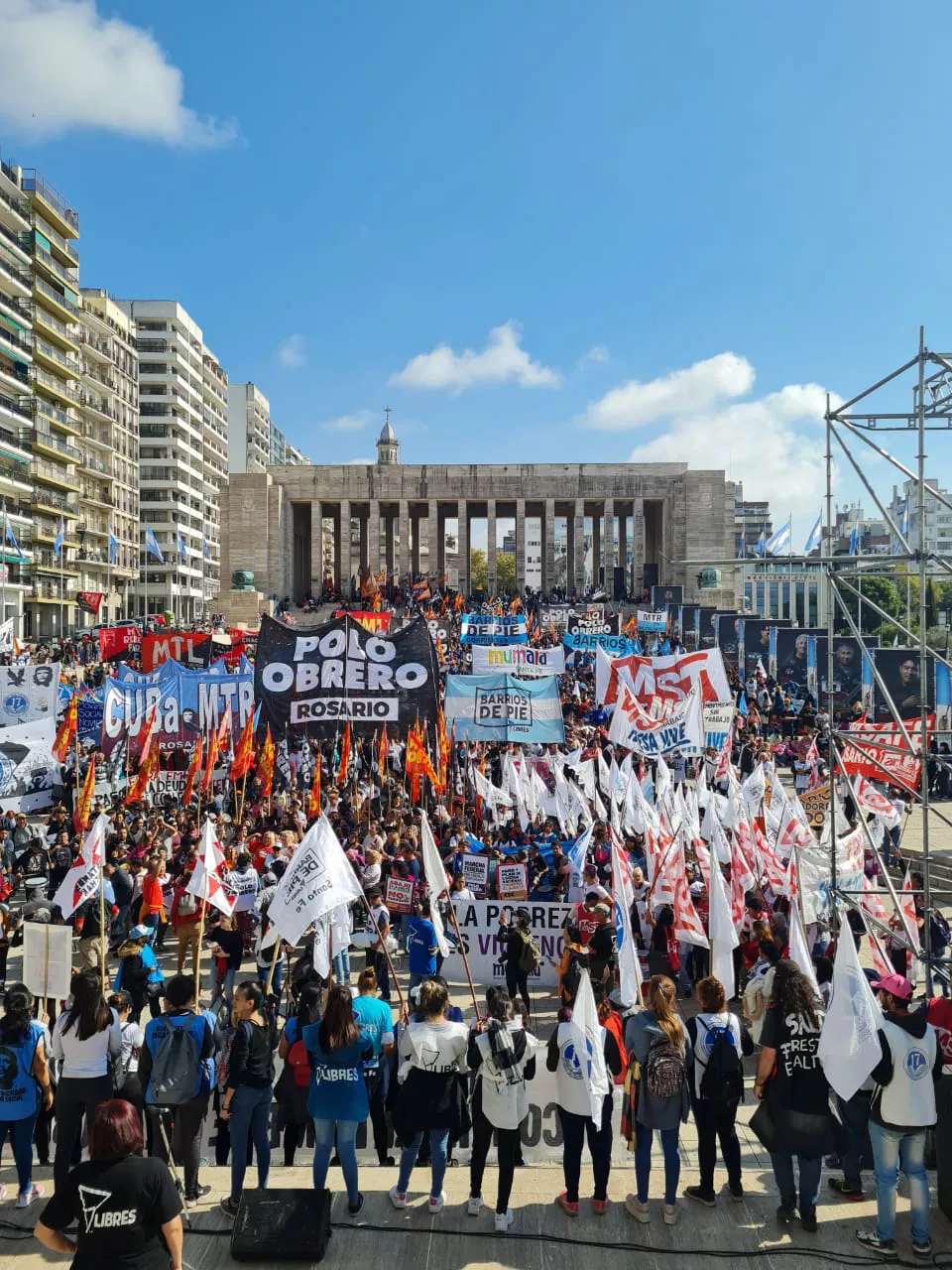 Barrios-de-Pie-22-05-11-02