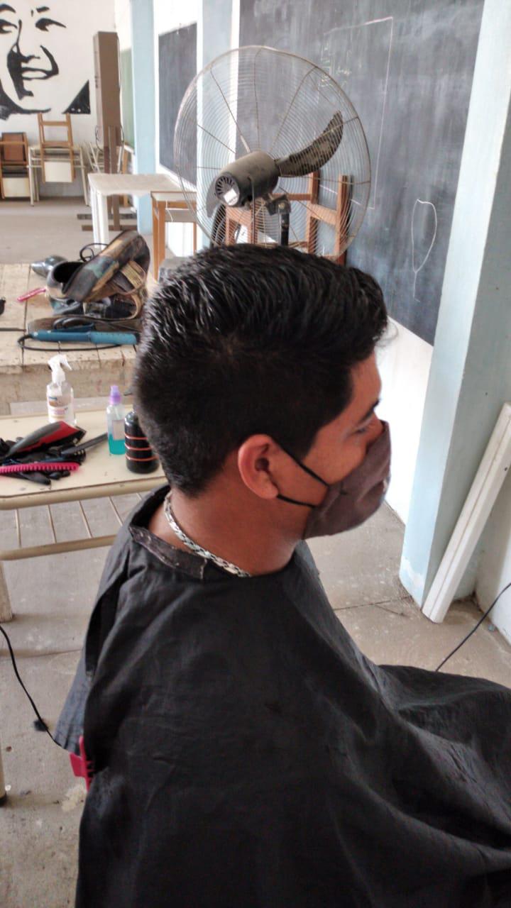 Peluqueria-formacion-profesional-20-08-25-05