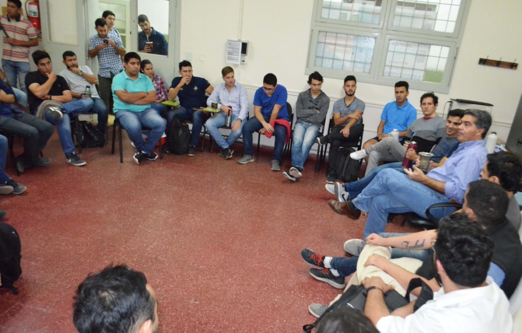 Jorge-Capitanich-universitarios-19-06-25-02