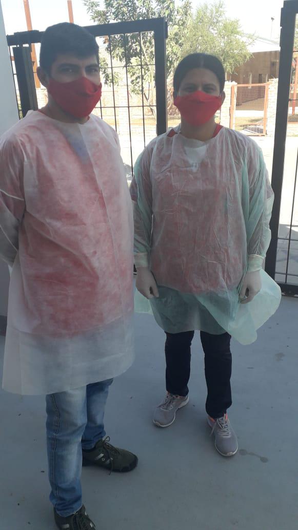 trabajadores-centro-de-salud-del-barrio-Emerenciano  2020-06-21 (01)