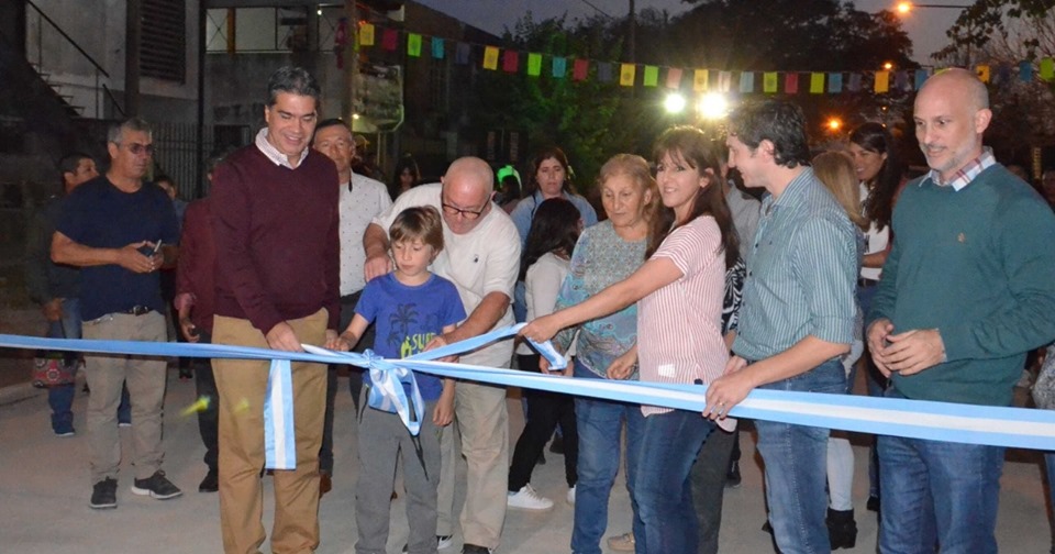 Inauguracion-de-pavimento-en-Villa-San-Juan-19-07-11-07