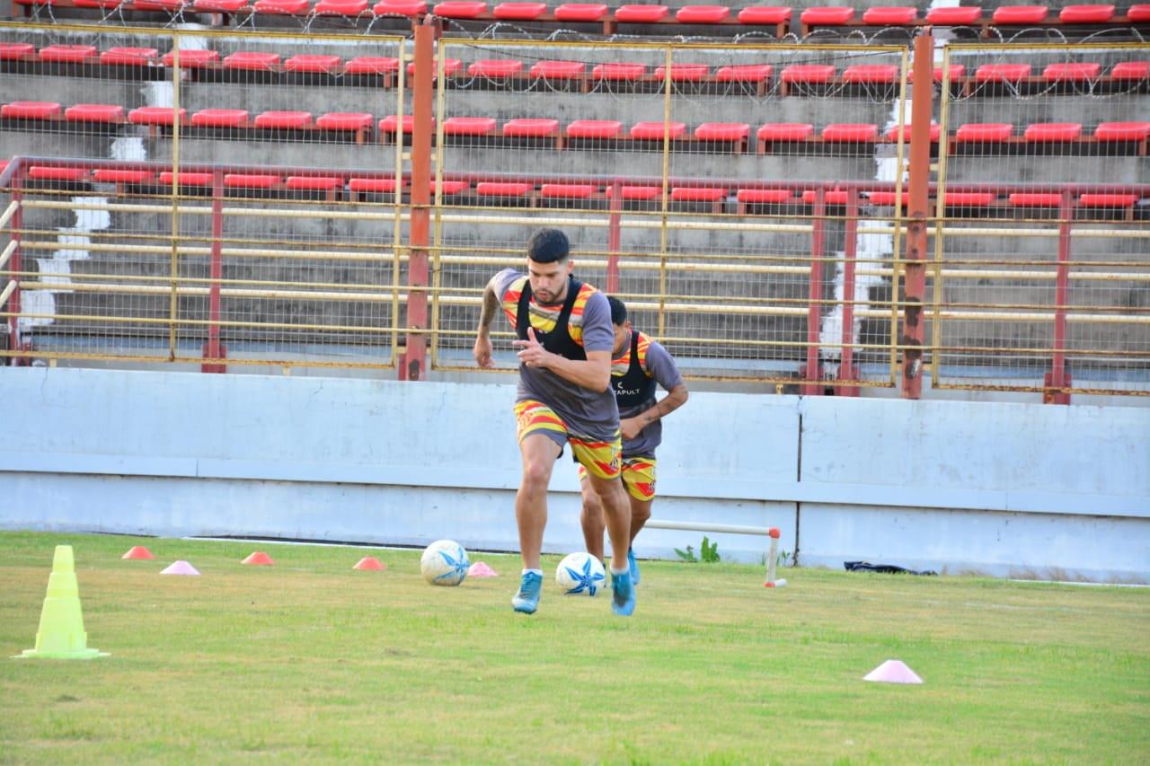 Sarmiento- Regreso-a-los-entrenamientos-20-09-29-105