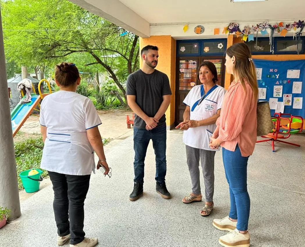 Ivan-Gyoker-Visita-a-escuelas-23-11-17-02