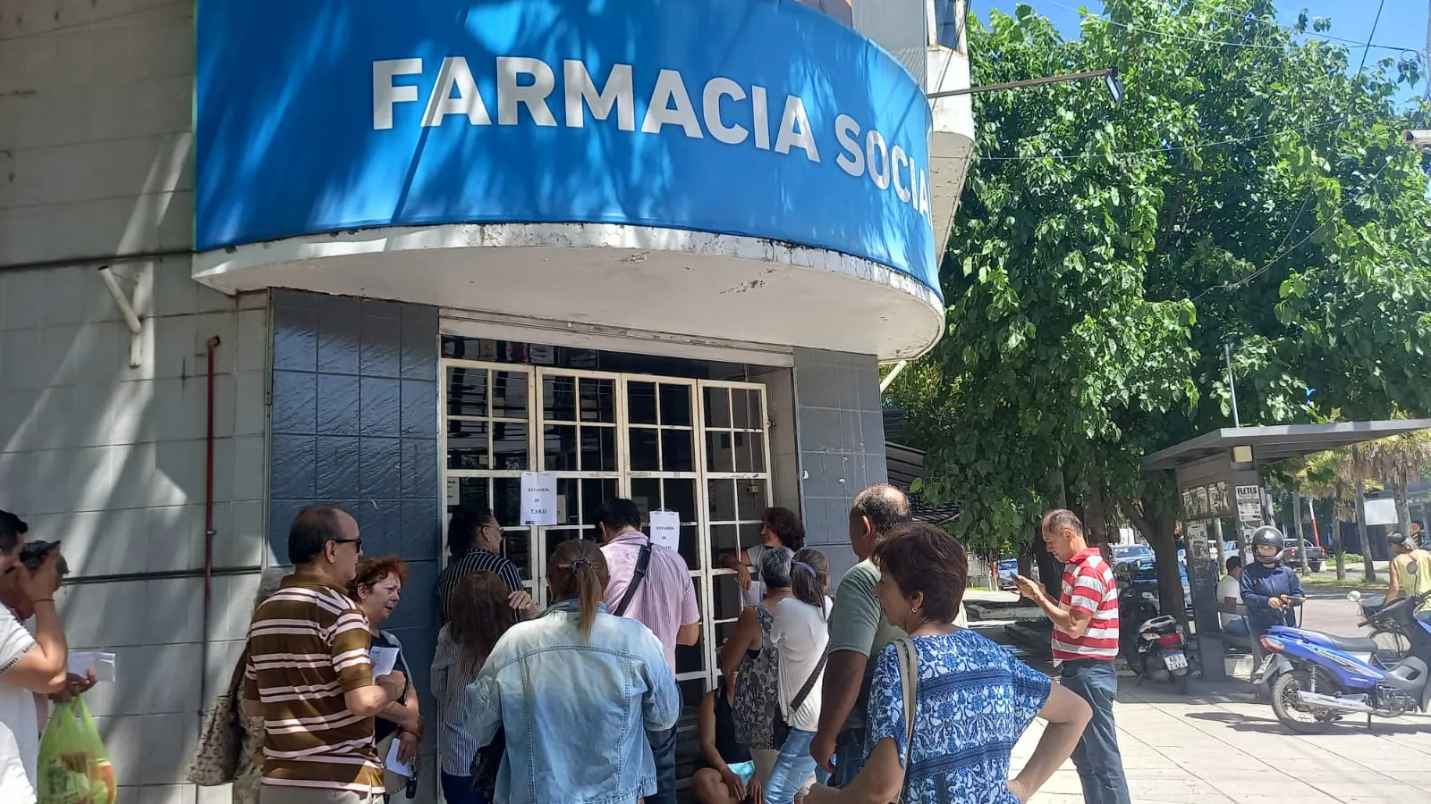 Medida de fuerza en la Farmacia del Insssep