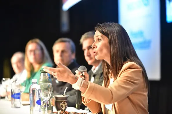 Katia-Blanc-25-04-04-08