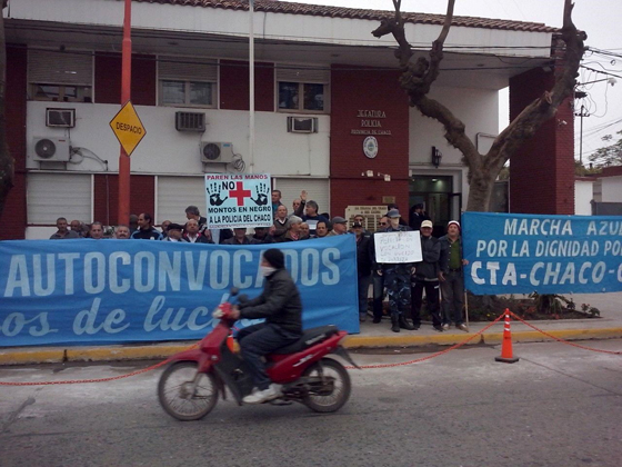 Policias-Autoconvocados-frente-a-Jefatura-17-08-01-01