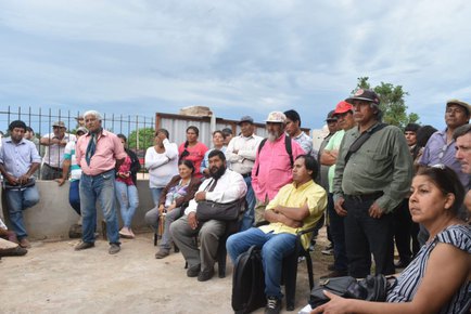 Asamblea-qom-19-05-08-02