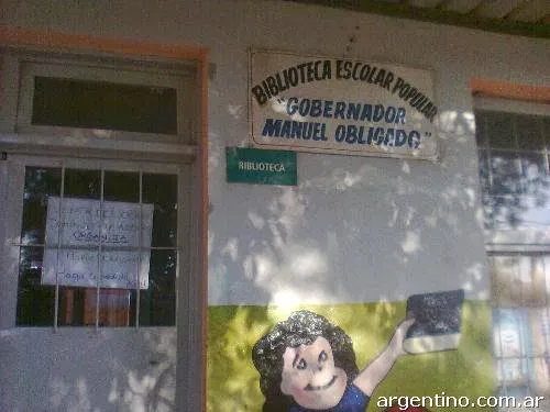 Biblioteca-Escolar-Popular-Gobernador-Manuel-Obligado-24-11-05-01