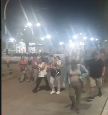 Castelli-Marcha-contra-los-tarifazos-de-luz-25-02-14-01