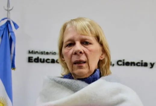 Maria-Rosa-Kadlec-directora-de-Titulos-y-equivalencias-25-06-05-01