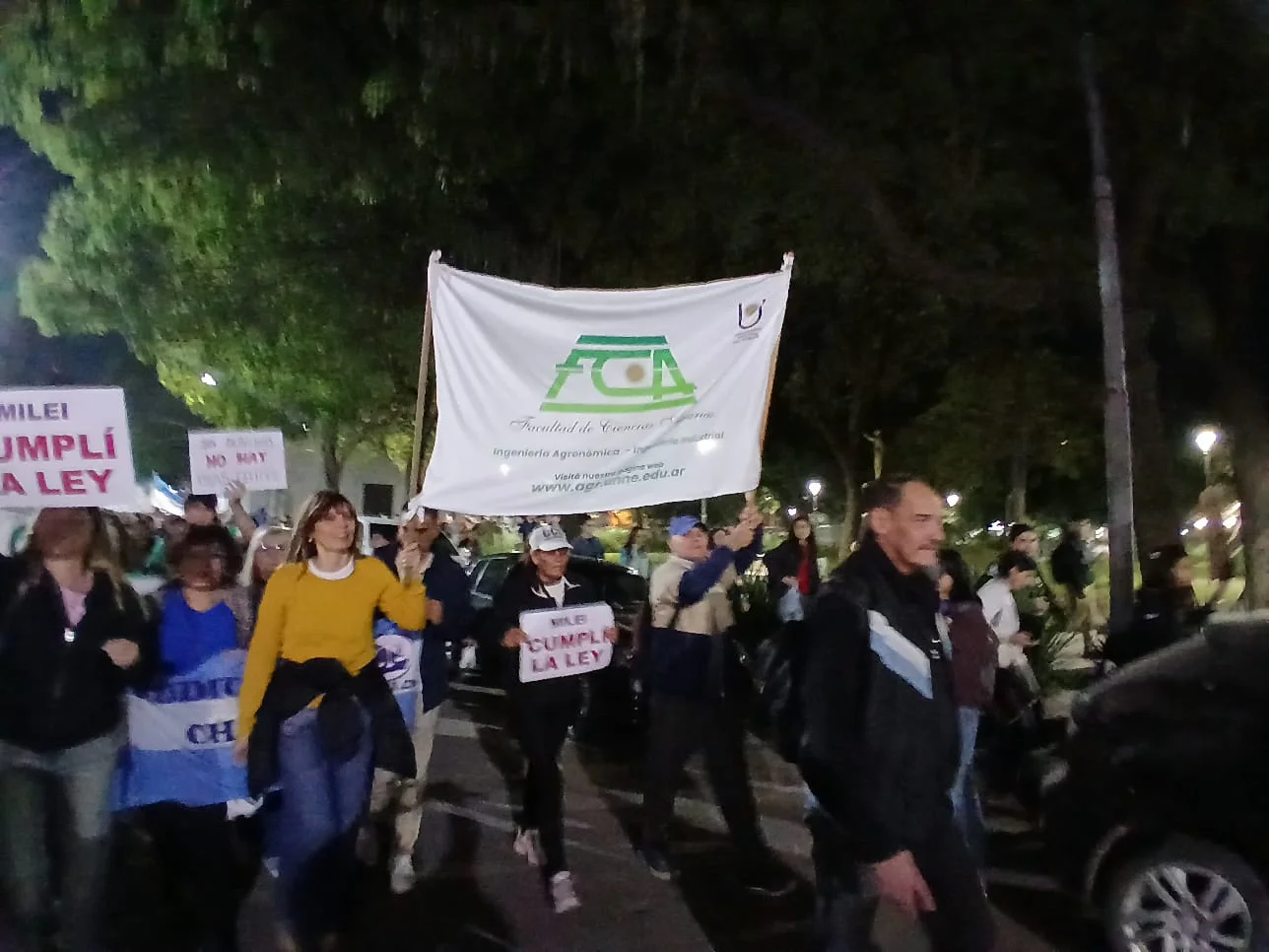 Marcha-Universitaria-26-05-12-05