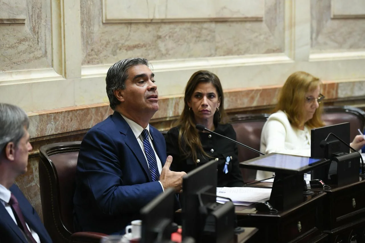 Jorge-Capitanich-26-04-10-01