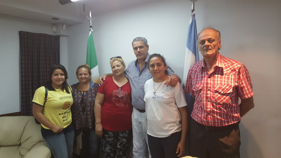 Gustavo-Corregido-Madres-del-Sol-16-11-02