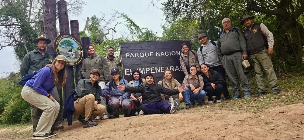 Estudiantes-turismo-El-Impenetrable-26-09-15-02