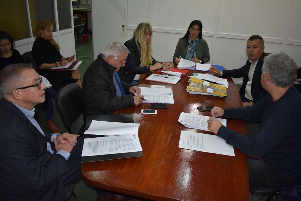 Comision-de-Industria-Comercio-y-Defensa-del-Consumidor-19-06-04-01