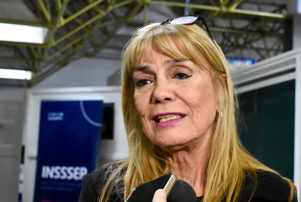 Vacunacion-en-la-farmaacia-social-del-insssep-25-06-12-02