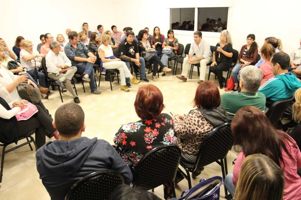 Jorge-Capitanich-Gremios-docentes-19-05-09-04