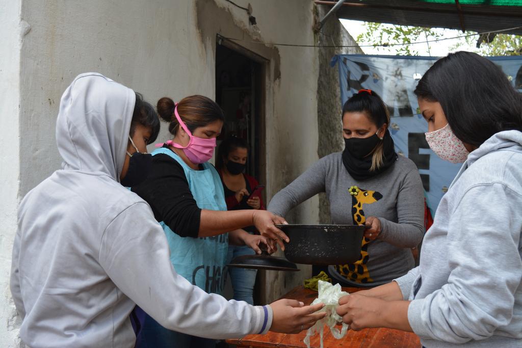 Barrios-de-Pie-Ollas-Populares-20-06-20-01