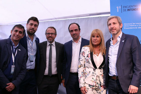 Encuentro-Nacional-de-Intendentes-16-09-30-01