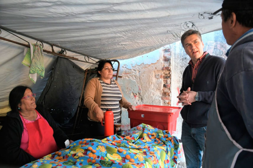 Leandro-Zdero-recorrida-barrios-19-09-12-01