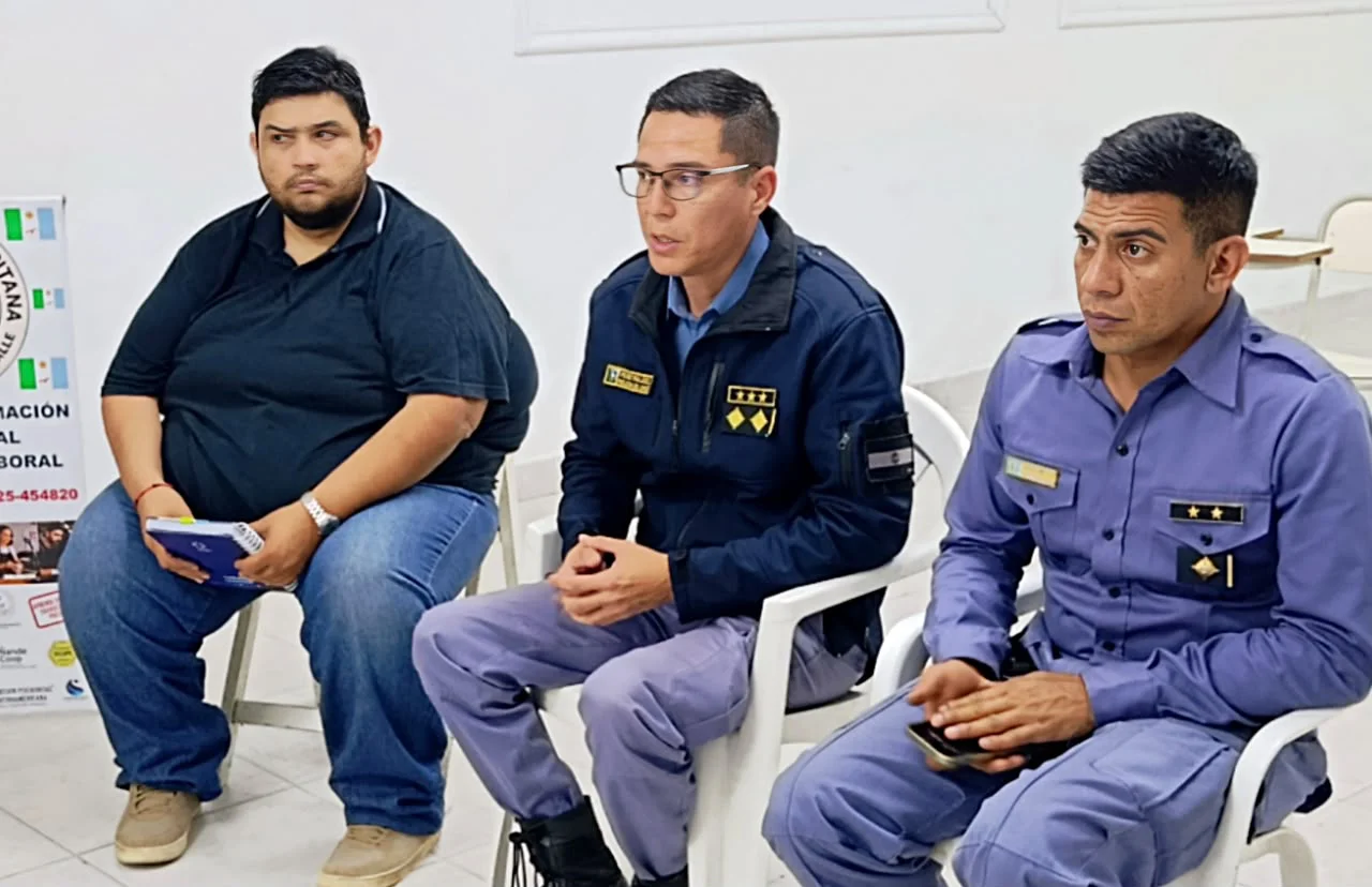 Reunión-Comunitaria-Club-de-Leones-26-08-04-02
