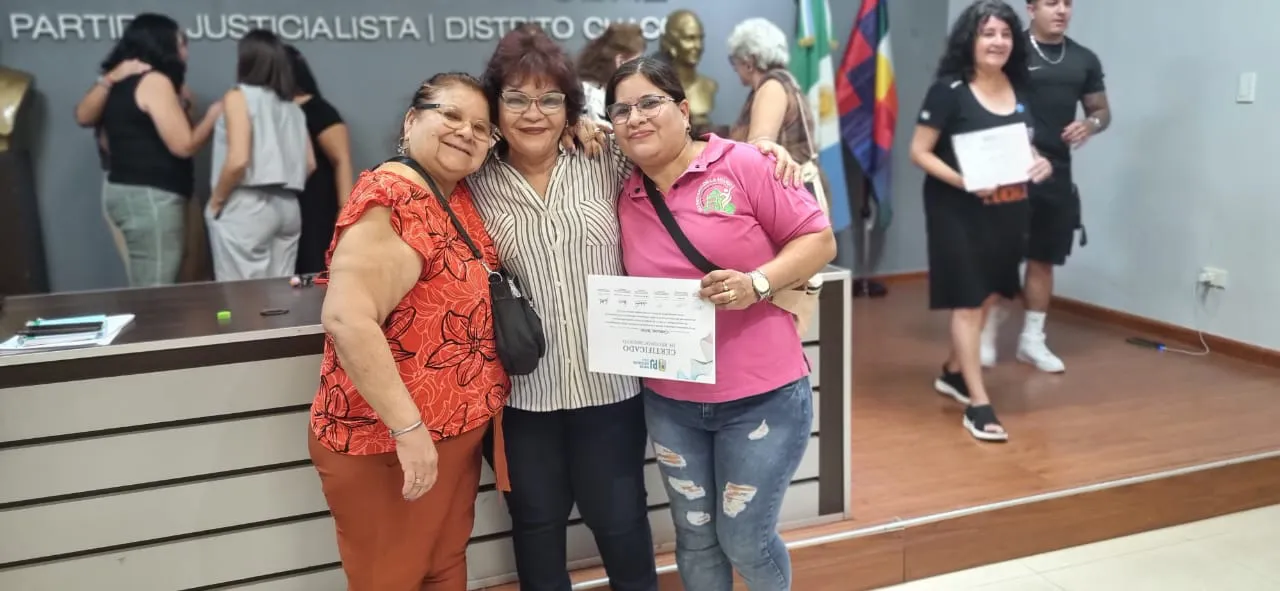 Homenaje-Mes-de-la-Mujer-25-05-12-02 - copia