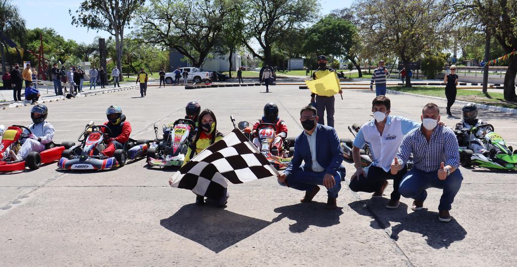 Lanzamiento-.circuito-de-karting-21-10-28-01