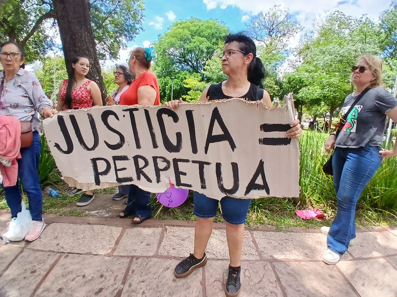 vecinos-reclaman-justicia-por-Cecilia_4