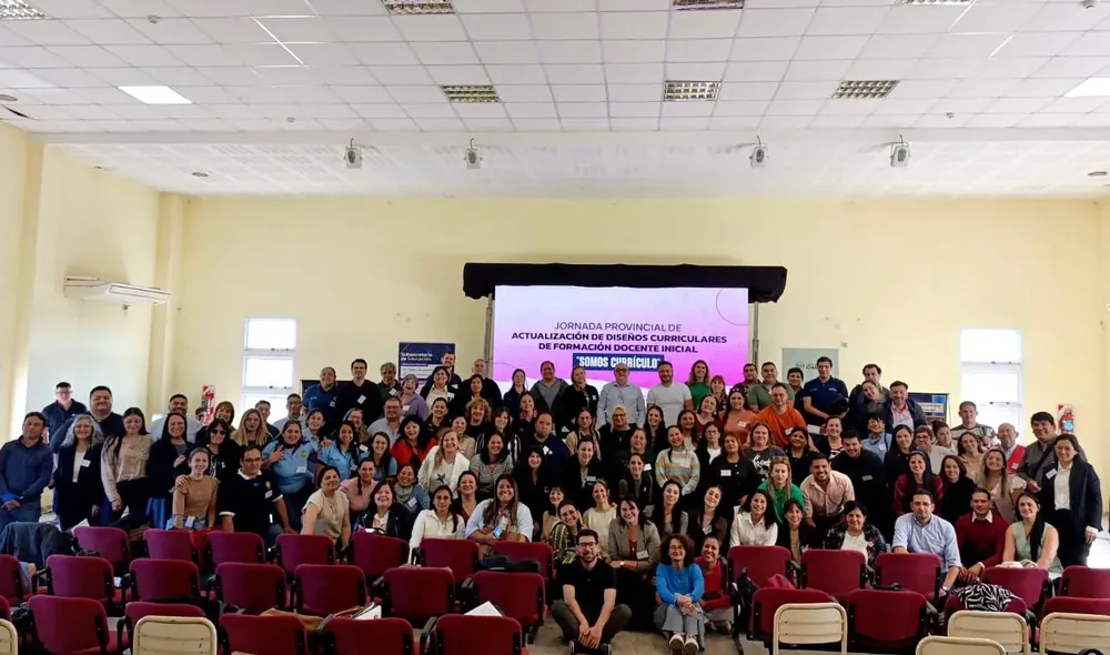 Jornada-Provincial-de-Disenios-Curriculares-25-09-01-04