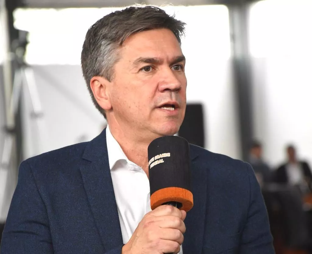 Leandro-Zdero-23-04-27-01