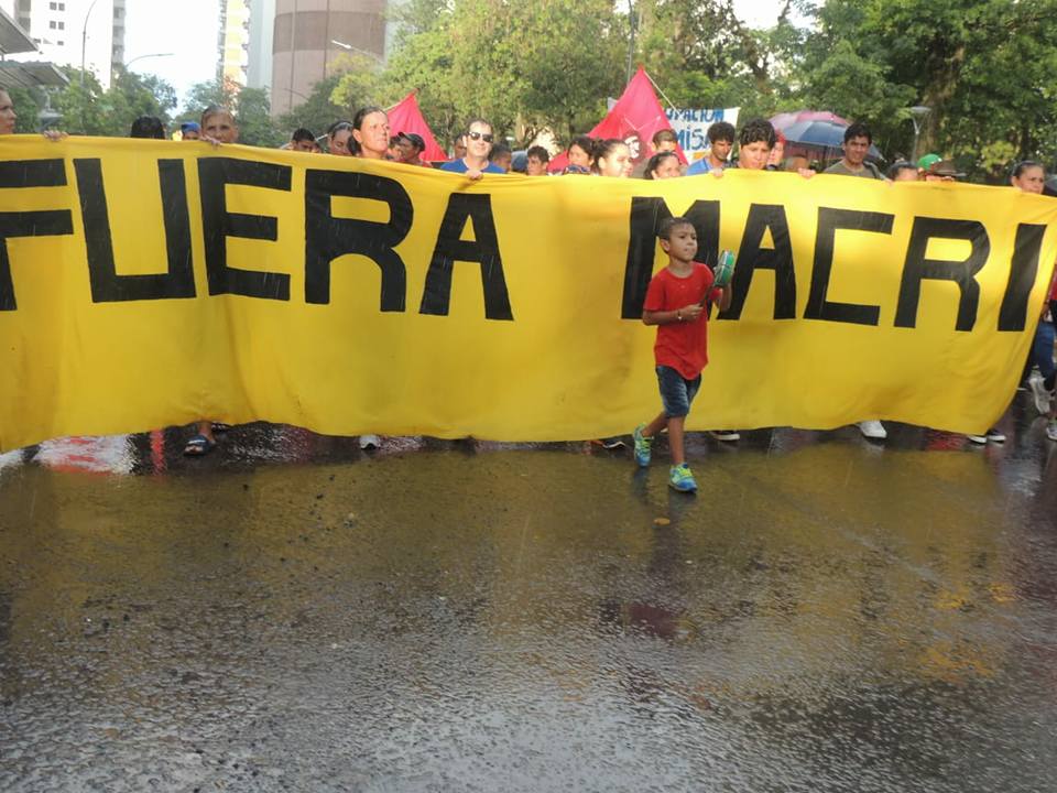 Repudio-a-visita-de-Macri-19-01-16-06