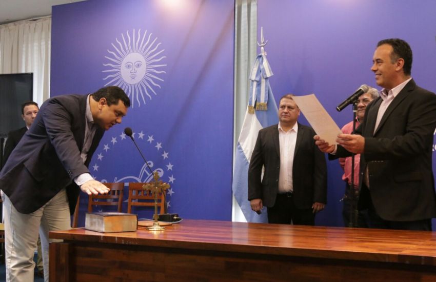 Juramento-de-Santiago-Maidana-secretario-de-Asuntos-Sindicales18-04-30-01