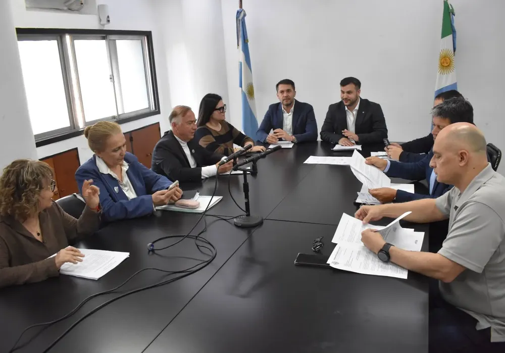Comisión-de-Hacienda-y-Presupuesto-RINI-26-09-24-03