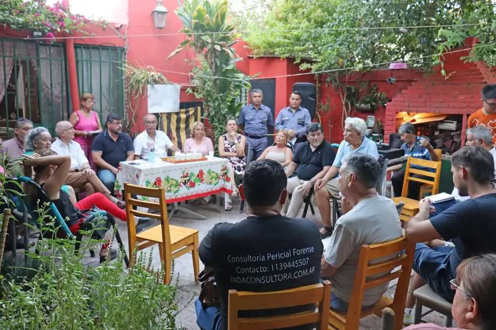 Vecinos-de-Villa-Mitre-25-02-26-01