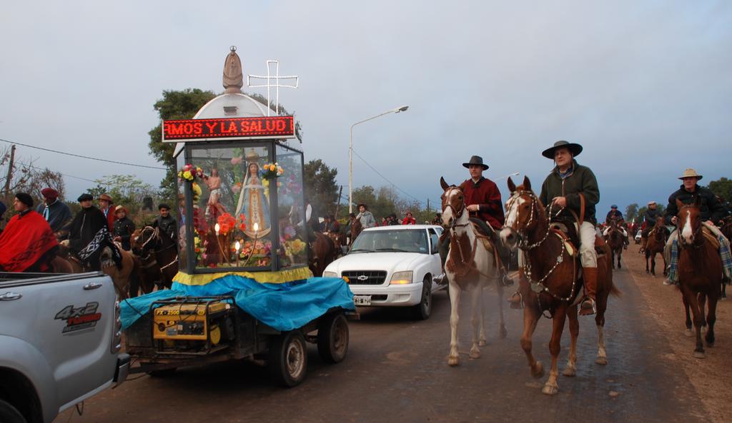 Cabalgata-de-la-Fe-21-07-05-01