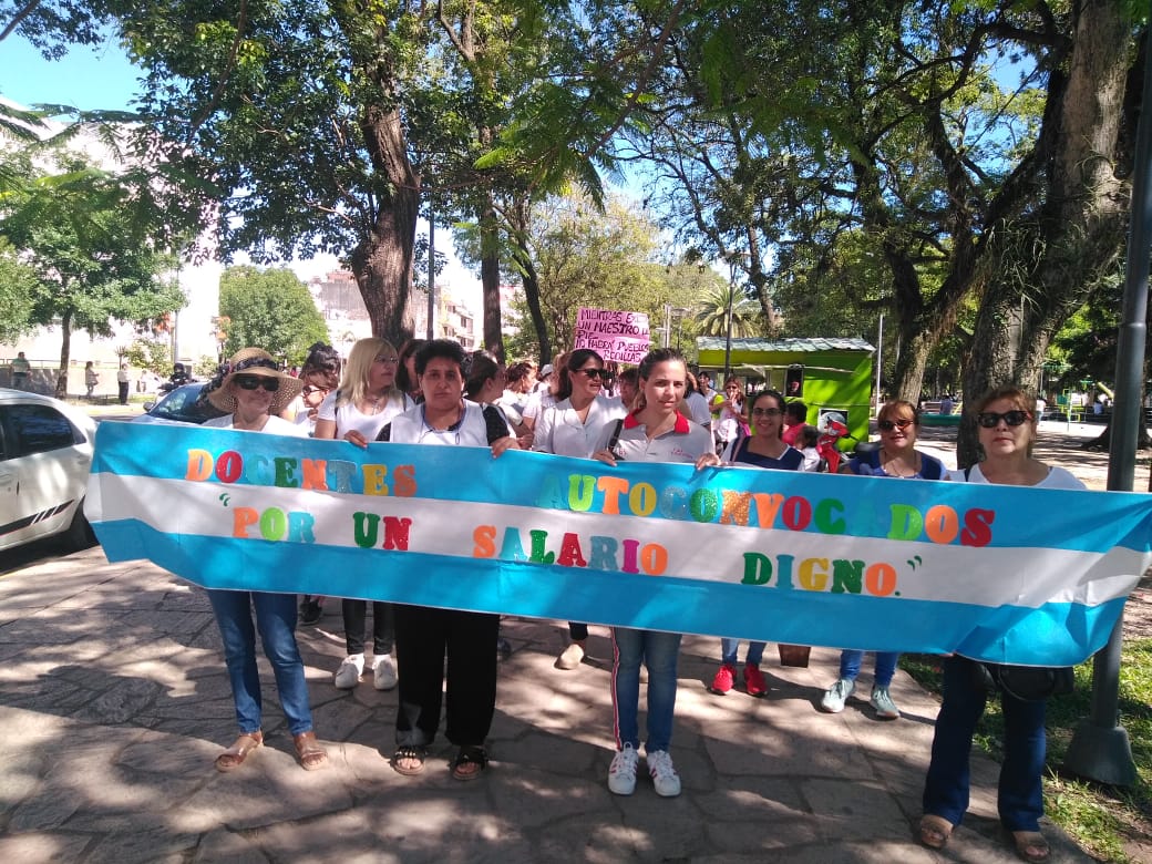 Docentes-autoconvocados-19-02-18-01