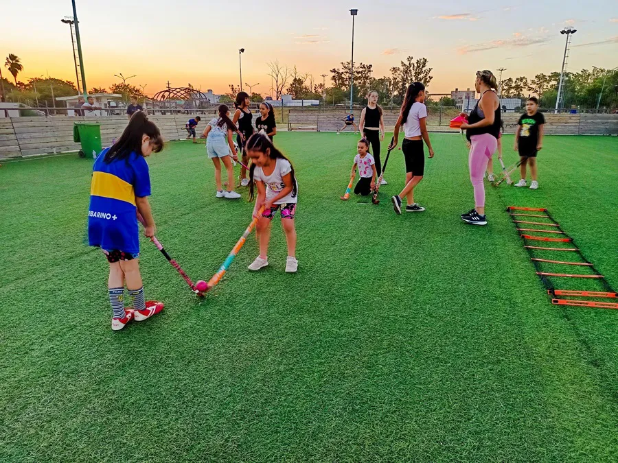 Parque-Urbano-Tiro-Federal-Hockey-25-04-01-02