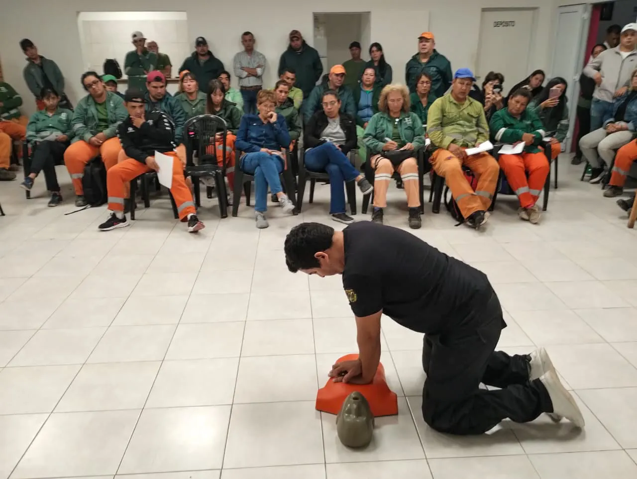 Capacitacion-en-RCP-24-04-23-03