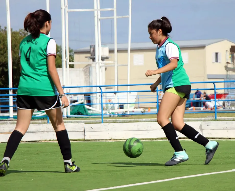 Futbol-femenino-24-03-06-02