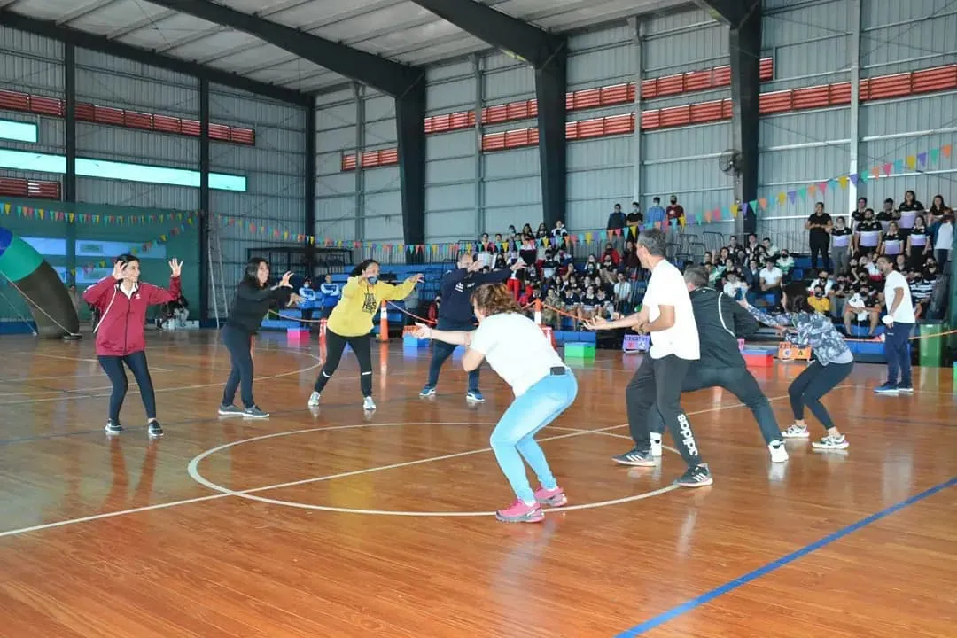 Los-Quinros-Juegan-23-05-31-03