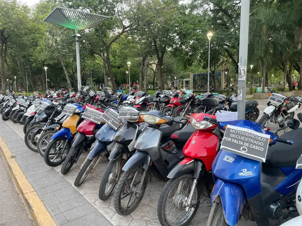 motos-secuestradas-por-falta-de-casco-en-resistencia-chaco