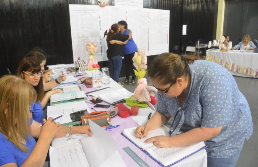 Concursos-docentes-19-11-28-02