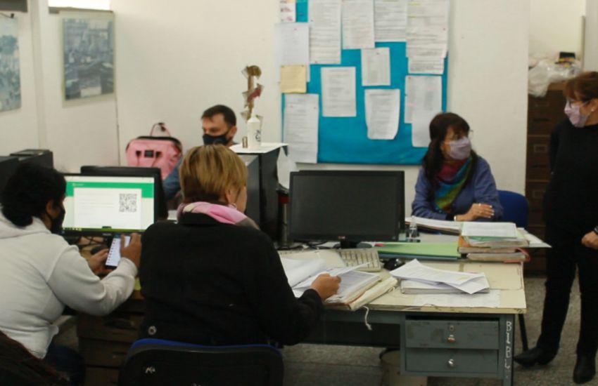 Concurso-de-docentes-21-08-10-01