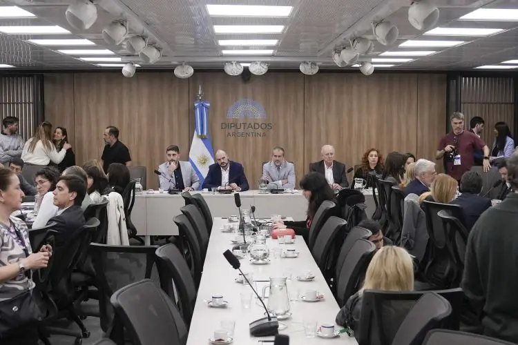 Comisiones-de-legislacion-general-asuntos-municipales-y-presupuesto